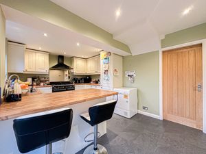 Photo 17- click for photo gallery